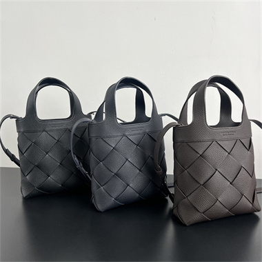 bottega veneta diago intreccio leather tote bag #837364